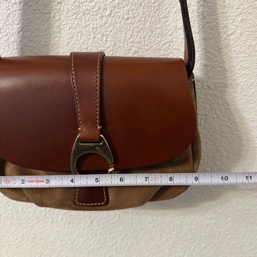 VTG Dooney & Bourke Horseshoe Buckle Brown Suede Leather Crossbody Equestrian - Picture 6 of 10